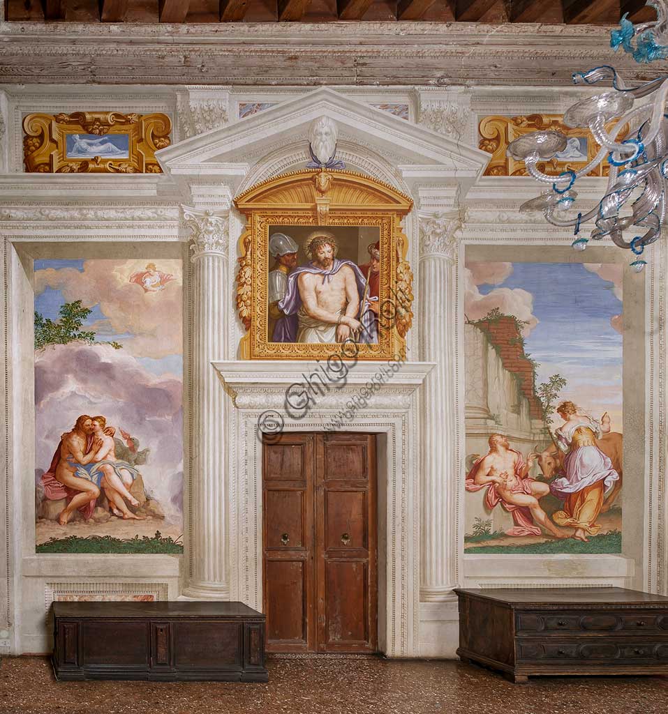 Fanzolo, Villa Emo: veduta della Stanza di Io con Amore tra Giove ed Io,Ecce Homo, Primavera e Autunno. Affreschi di Giovanni Battista Zelotti, ca. 1565.