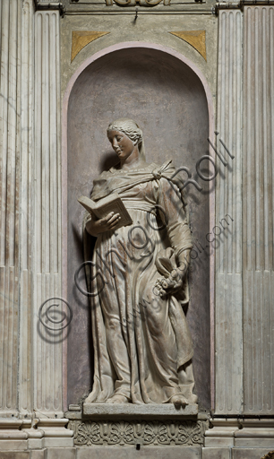 , Genoa, Duomo (St. Lawrence Cathedral), inside, The Lercari Chapel or The Chapel of the Blessed Sacrament (Northern apse): "Faith", by Giovanni Battista Perolli, 1567-9.