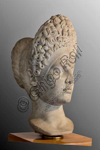   Fiesole, Archaeological Museum: portrait of unknown woman, characterised by a rich hairdo, and traditionally identified as Vibia Sabina (Trajan age, II century a.C.).