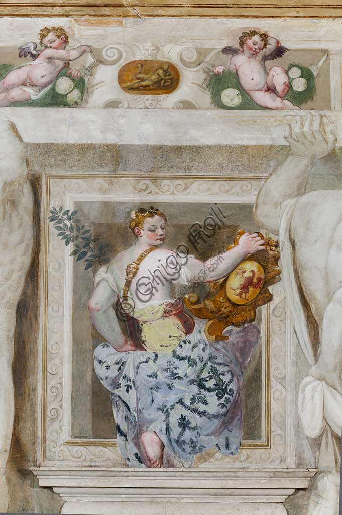 Caldogno, Villa Caldogno, salone: particolare di figura femminile che regge lo stemma araldico della famiglia Caldogno. Affresco di Giovanni Antonio Fasolo, ca. 1570. Particolare.