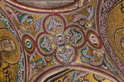 Firenze, Battistero di San Giovanni, i matronei, galleria est,   terza tribuna (delle Vergini Sante):  mosaici dell'ambiente del Maestro di San Gaggio e del Maestro di Santa Cecilia (circa 1300-1310).