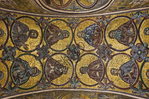 Firenze, Battistero di San Giovanni, i matronei, Galleria Sud, tribuna centrale (dei busti maschili):  mosaici dell'ambiente del Maestro di San Gaggio (circa 1300-1310).