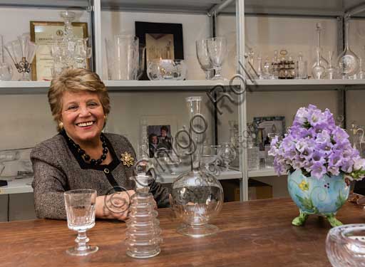  Florence, Moleria Locchi (atelier for producing and restoring glassware and crystal objects): the holder Paola Locchi.