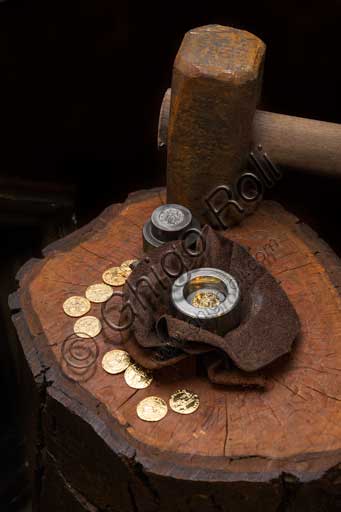   Florence, Penko Bottega Orafa (goldsmith workshop): mould to coin fiorini (the ancient florentine coins).