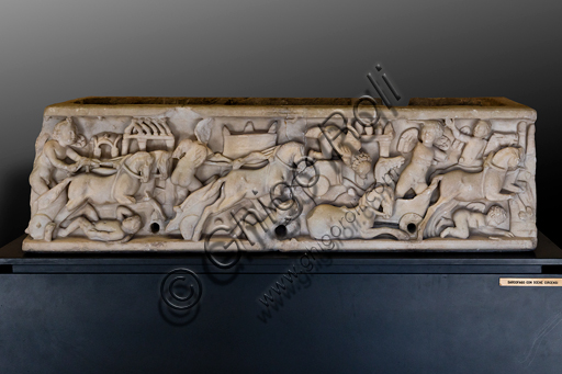  Foligno, Trinci Palace, Archaelogical Collection: sarcophagus representing Circus scenes.