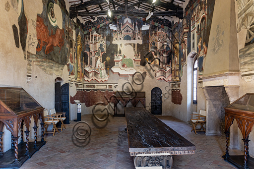  Foligno, Trinci Palace:  The Hall of Liberal Arts and Planets. In this hall the symbolic figures of the seven planets are represented (Moon, Mars, Mercury, Jupiter, Venus, Saturn, Sun) following the order of the days of the week. Each planet oversees a phase of human life that is depicted inside concentric disks where in the middle zone, the Air, the Sun and the Moon define a specific time of day. On the north wall of the Hall the Arts of Trivio (Grammar. Dialectic, Rhetoric) and of the Quadrivium (Arithmetic, Music, Geometry and Astronomy) were depicted, according to a hierarchical order of learning that leads to the point of arrival of all human knowledge, Philosophy , which triumphs in the center of the wall opposite the window. Each planet influences a phase of human life, at each stage of human life corresponds, in the learning scale, a different discipline, each discipline is similar, for its properties, to one of the celestial spheres. The decoration is entrusted to Gentile da Fabriano, the greatest exponent of international Gothic in Italy, with aids (Jacopo Bellini, Paolo Nocchi, Francesco Giambono from Bologna and Domenico da Padova's Battista), and realized the 1411 and 1412 trails.