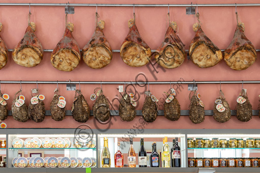 Fontanellato, Labirinto della Masone, by Franco Maria Ricci, la Bottega (shop of typical products): ham and culatello.