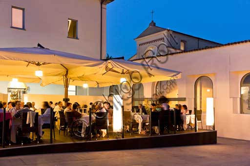 Forlimpopoli, Casa Artusi:Casa Artusi: il cortile con i tavoli del ristorante.