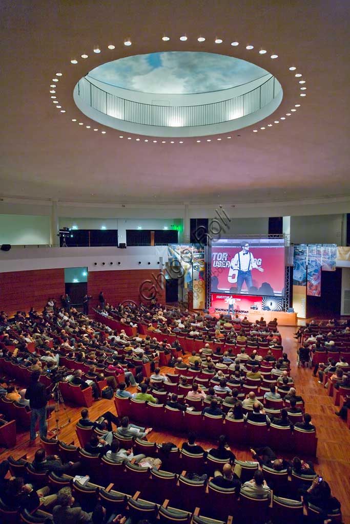 Forum Monzani, centro di formazione e cultura.