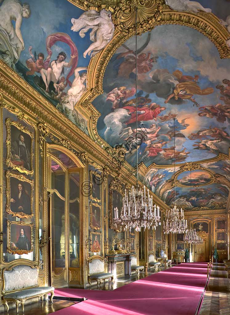 Torino, Palazzo Reale:  veduta della "Galleria del Daniel", con affreschi di Daniel Seiter (1690 - 1694).