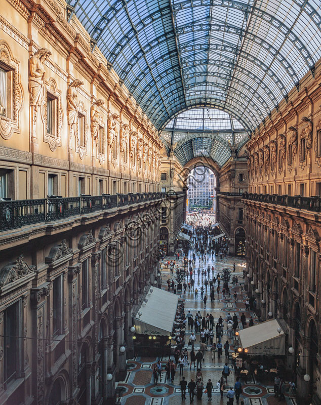 Galleria Vittorio Emanuele II, inaugurata nel 1867.