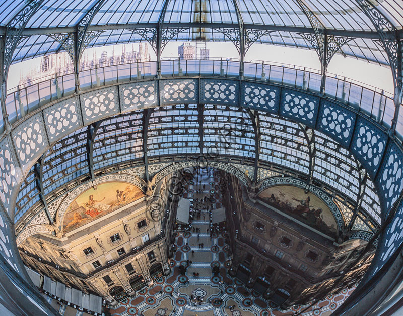 Galleria Vittorio Emanuele II, inaugurata nel 1867.