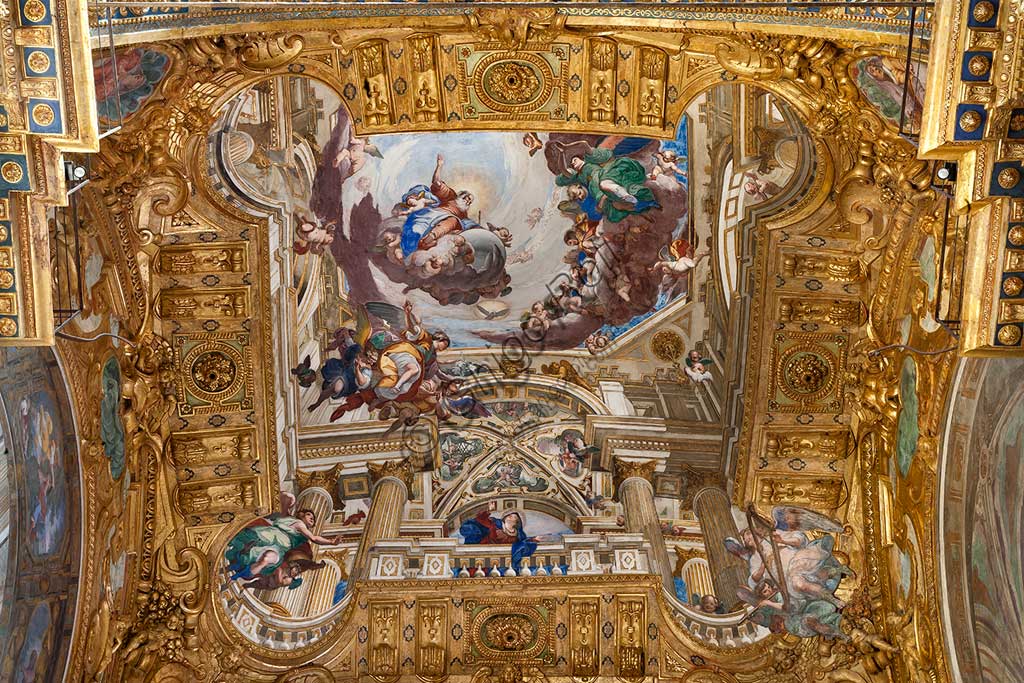 Genova, Basilica della SS. Annunziata del Vastato, abside, catino absidale del coro con architettura illusionistica e scene della vita della Vergine: l'Annunciazione. Affresco di Giulio Benso, 1637-38.