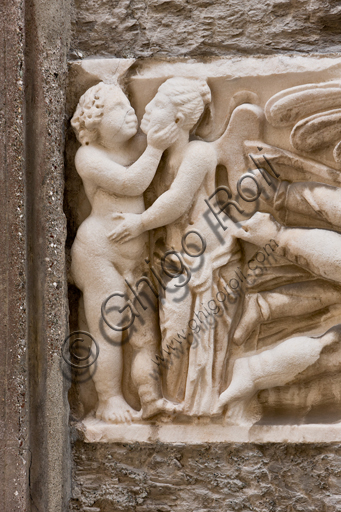 , Genoa, Duomo (St. Lawrence Cathedral, south side:front of sarcophagus with clypeus and pairs of Cupid and Psyche (about 240 a.D.). Detail.