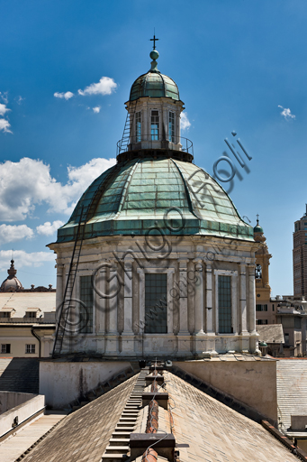 , Genoa, Duomo (St. Lawrence Cathedral): the drum of the dome from west (second half of the XVI century), by Galeazzo Alessi.