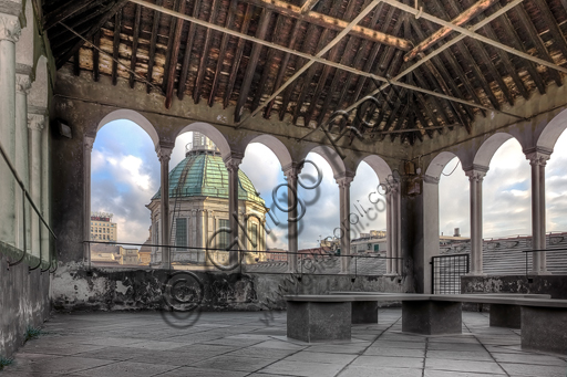 , Genoa, Duomo (St. Lawrence Cathedral): the loggia of Giovanni Gandria that completes the left bell tower which was never finished. In the background, the dome.