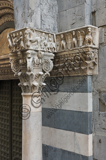 Genova, Duomo (Cattedrale di S. Lorenzo), lato sud, portale di San Gottardo (1155 - 1160), protiro, capitello di destra, pulvino: teoria di aquile e Fuga in Egitto, di maestranza pisano - lucchese, “primo maestro” e “primo aiuto” del portale di S Gottardo. 