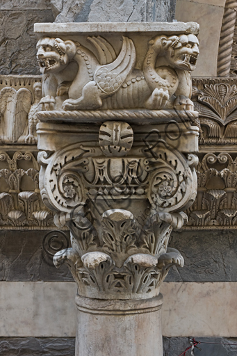 , Genoa, Duomo (St. Lawrence Cathedral), South side, the doorway of St. Gotthard (1155 - 1160), Prothyrum, left capital, dosseret: aerie of eagles and bicorporate dragons with serpentine tails, by Pisan - Lucchese workshop, “second master” and “second helper” of the doorway of St. Gotthard.