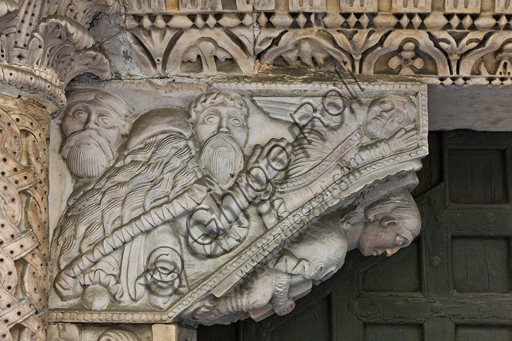 , Genoa, Duomo (St. Lawrence Cathedral), South side, the doorway of St. Gotthard (1155 - 1160), left jamb, corbel: “Jacob blessed by the angel or The Annunciation to the shepherds”, by “first master” and “second master” of the doorway of St. Gotthard.