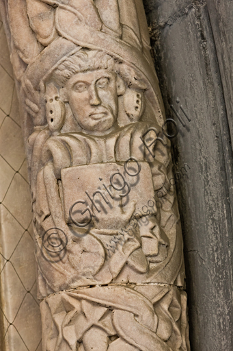 , Genoa, Duomo (St. Lawrence Cathedral), South side, the doorway of St. Gotthard (1155 - 1160), the lunette, internal fascia : “Prophet”, by “First Master” and “First Helper” of the doorway of St. Gotthard.