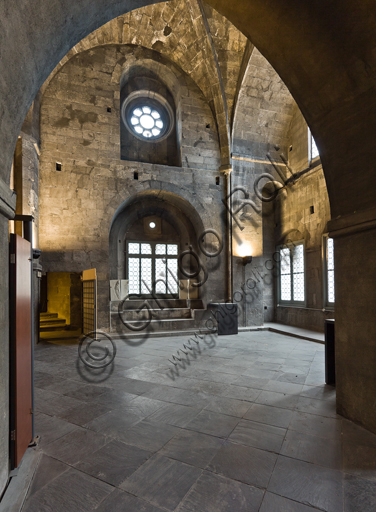 Genova, Duomo (Cattedrale di S. Lorenzo): parete sud della tribuna verso via S. Lorenzo.