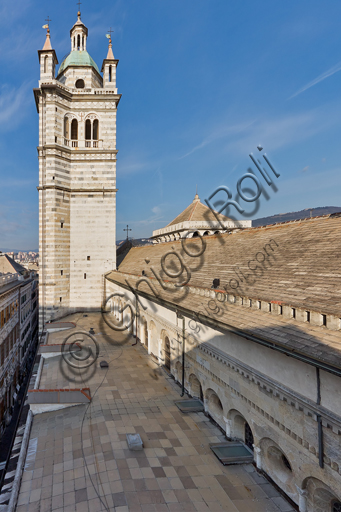 , Genoa, Duomo (St. Lawrence Cathedral): view of a side of the building. In the background, the bell tower.