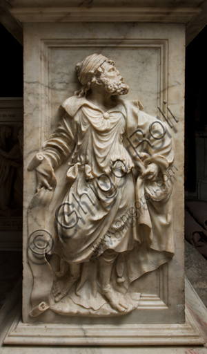 Genoa, Duomo (St. Lawrence Cathedral), Chapel of St. John the Baptist, canopy of the altar: pillar with the figure of a Prophet, marble sculpture by Guglielmo Della Porta, 1531-1537.