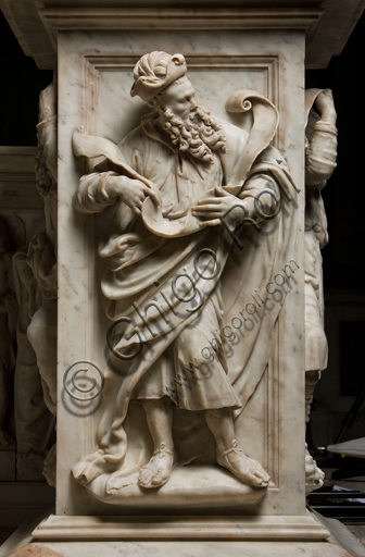 Genoa, Duomo (St. Lawrence Cathedral), Chapel of St. John the Baptist, canopy of the altar: pillar with the figure of a Prophet, marble sculpture by Guglielmo Della Porta, 1531-1537.