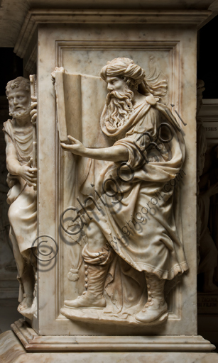 Genoa, Duomo (St. Lawrence Cathedral), Chapel of St. John the Baptist, canopy of the altar: pillar with the figure of Moses, marble sculpture by Guglielmo Della Porta, 1531-1537.