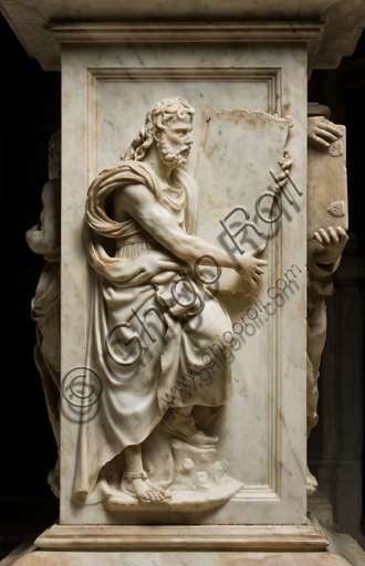 Genoa, Duomo (St. Lawrence Cathedral), Chapel of St. John the Baptist, canopy of the altar: pillar with the figure of a Prophet, marble sculpture by Guglielmo Della Porta, 1531-1537.