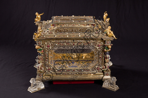   Genoa, Museum of the Treasury of the Cathedral of San Lorenzo: Cabinet of the ashes of St. John the Baptist. Florentine manufacture; XVI-XVII century; silver gilt, enamel, pearls, semi-precious stones. It was probably a jewelry box, that belonged to the Pinceti family who sold it to the Cathedral.