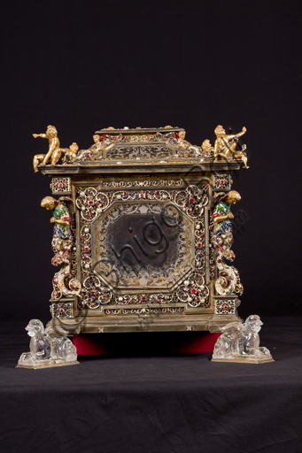   Genoa, Museum of the Treasury of the Cathedral of San Lorenzo: Cabinet of the ashes of St. John the Baptist. Florentine manufacture; XVI-XVII century; silver gilt, enamel, pearls, semi-precious stones. It was probably a jewelry box, that belonged to the Pinceti family who sold it to the Cathedral.