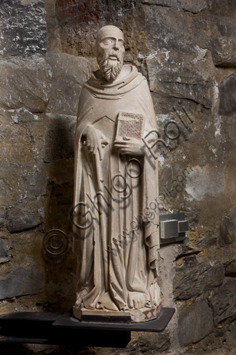 , Genova, the Diocesan Museum: the funeral monument of Cardinal Luca Fieschi, by the worskhop of Giovanni di Balduccio from Pisa, about 1336.Detail.