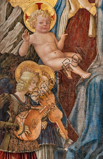 Perugia, Galleria Nazionale dell'Umbria: Madonna si S. Domenico, di Benedetto Bonfigli,1448-9, tempera e olio (?) su tavola.  Particolare con Gesù Bambino e angeli musicanti. 