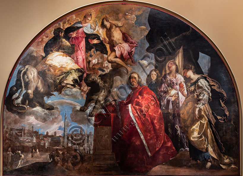“Glorificazione del podestà Girolamo Priuli”, di Francesco Maffei, olio su tela, 1649. Le due figure femminili sono simbolo della Mansuetudine e della Fedeltà, nella sottomissione a Venezia rappresentata dal leone di S. Marco. In basso a sinistra è rappresentata Vicenza.