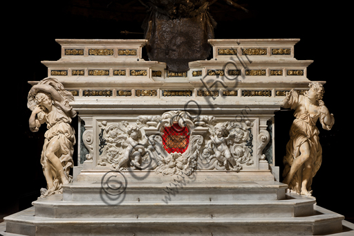 , Genoa, Duomo (St. Lawrence Cathedral), inside, the presbitery: "The high altar". by Daniele Solaro (end XVII century).