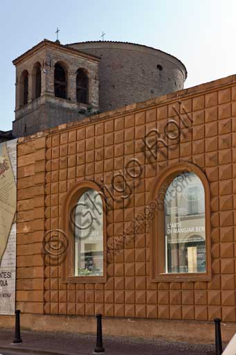 L'esterno di Casa Artusi, museo vivo di storia e scuola di cucina, ricavato nell'antico convento dei Servi.