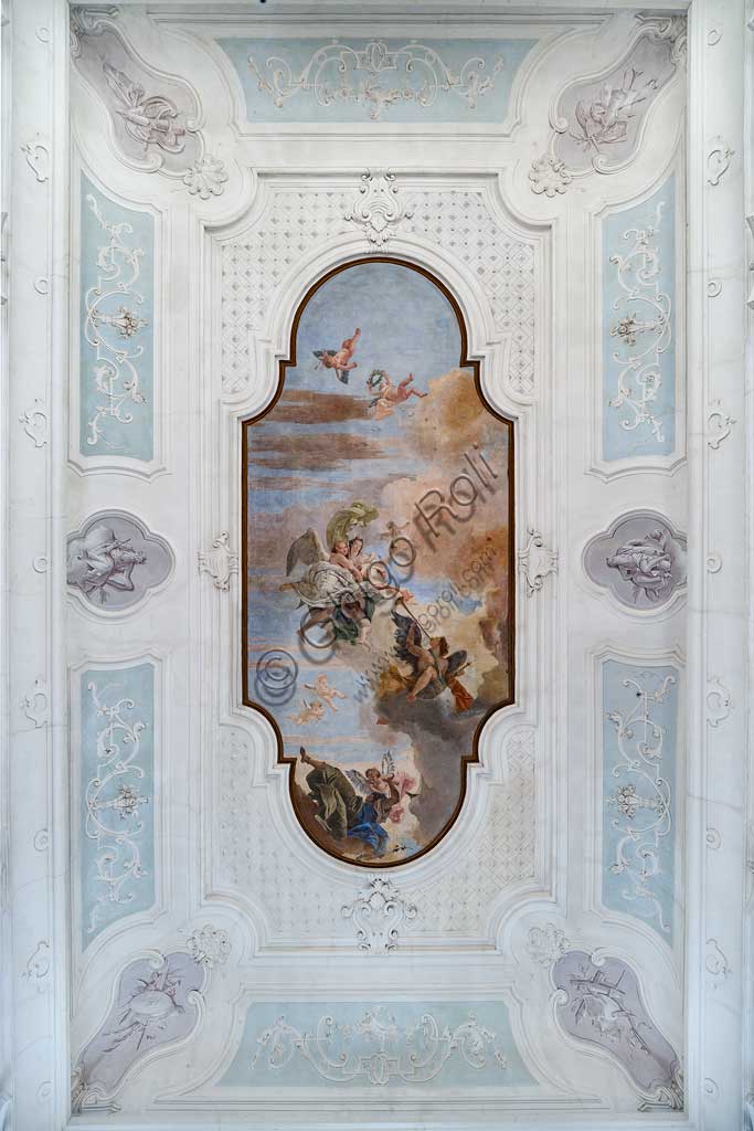 Villa Cordellina, salone centrale, il soffitto:  "La luce dell'intelligenza vince le tenebre dell'ignoranza",  affresco di Giambattista Tiepolo, 1743. 