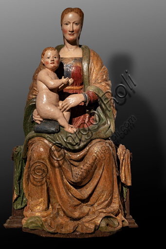 Spoleto, Museo Diocesano: "Madonna con Bambino", scultura in legno del XIV - XV secolo.