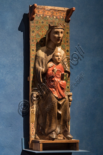  Umbrian master: "Enthroned Madonna with her Son", end XIII century - beginning XIV century, polychrome wood.