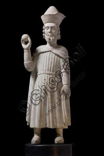 Genova, Museo di S. Agostino: Figura virile stante. Scultore campionese ("Maestro di Giano"); circa 1307 - 1312. Marmo apuano bianco.