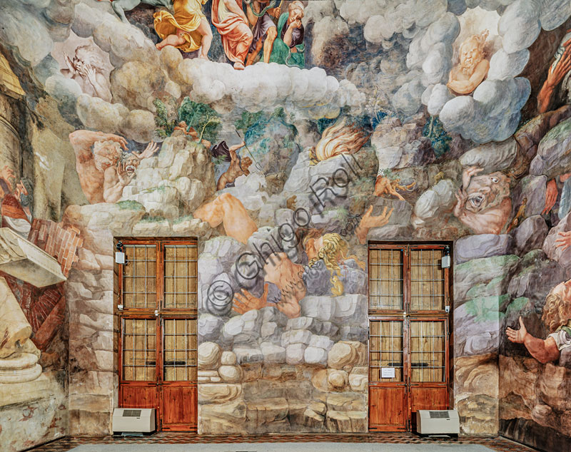 Mantua, Palazzo Te, Room of Giants: view of the eastern wall.