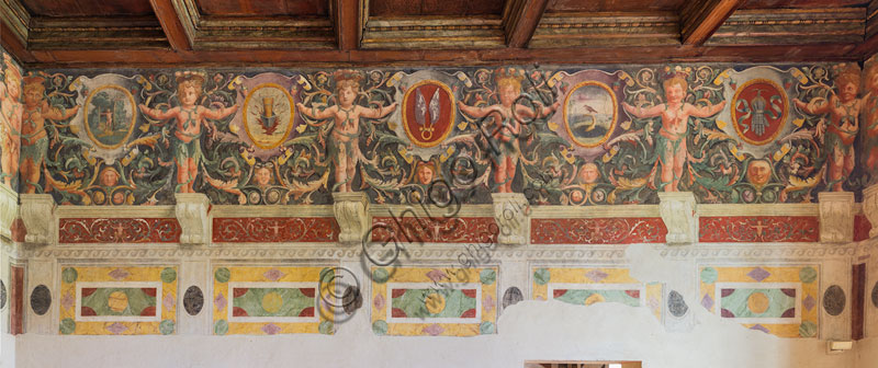 Mantua, Palazzo Te (Gonzaga's Summer residence): Camera delle Imprese (Chamber of Devices) whose paintings date back to 1530.