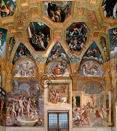  Mantua, Palazzo Te (Gonzaga's summer residence), Sala di Amore e Psiche (Chamber of Cupid and Psyche): north wall. At the centre, Bacchus (Dionysos) and Ariadne, on the left Adonis bathing, on the right Venus and Mars. Frescoes by Giulio Romano (1526 - 1528) who got his inspiration from Apuleius' Metamorphoses.