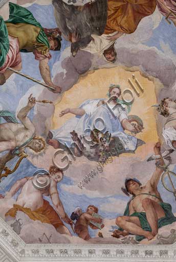 Maser, Villa Barbaro, Sala dell' Olimpo, volta, ottagono centrale:  l'Armonia  Universale attorniata  dagli  dei dell'olimpo: Giove con l'aquila, Marte, Apollo con la cetra, Venere, Mercurio con il caduceo, Diana con i cani, e Saturno.Affreschi del Veronese (Paolo Caliari), 1560 - 1561.