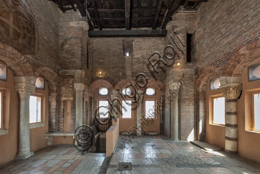 Modena, Ghirlandina Tower, Torresani Hall with works by Campionese Masters, XII - XIII century: view of the East wall.