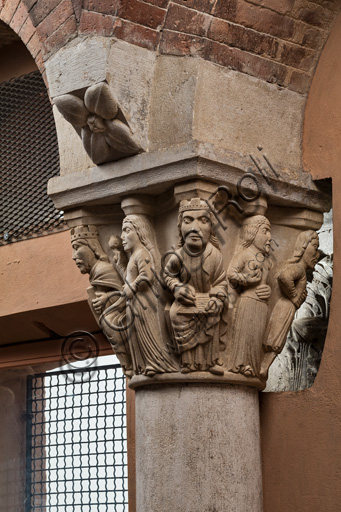 Modena, torre Ghirlandina, sala dei Torresani, parete est: il capitello di Re David o della danza e della musica. Maestri campionesi, XII - XIII secolo.