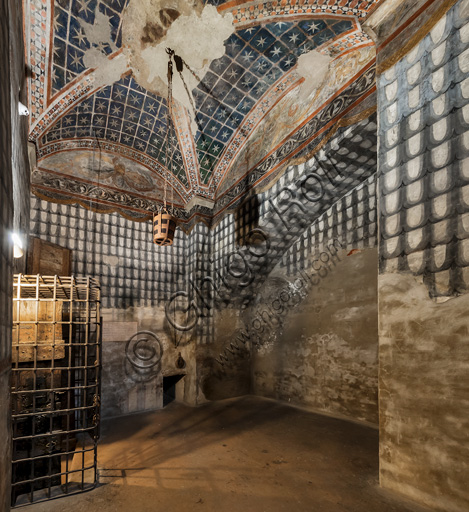 Modena, torre Ghirlandina: veduta della  sala della Secchia Rapita.