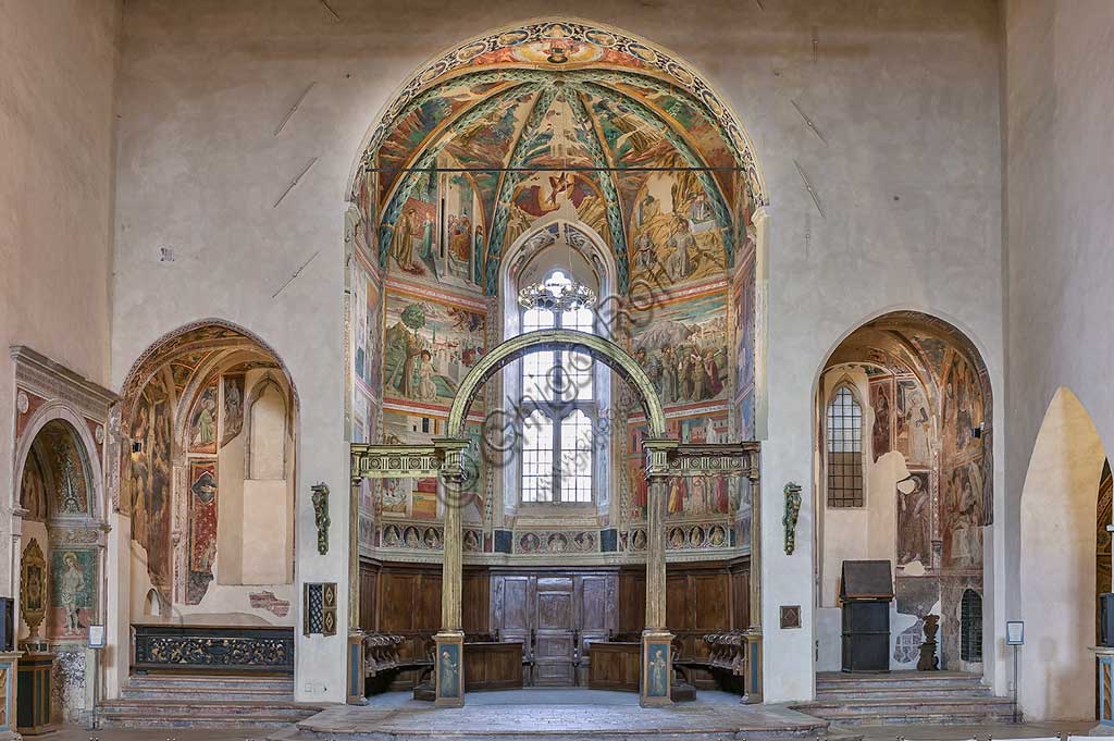 Montefalco, Museum of St. Francis, Church of St. Francis: the central apse with frescoes on the life of St. Francis, by Benozzo Gozzoli, 1450. 