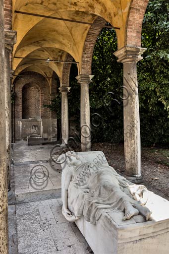 Piacenza, Galleria Ricci Oddi: "Funeral Monument to Helen", by Annibale Monti.